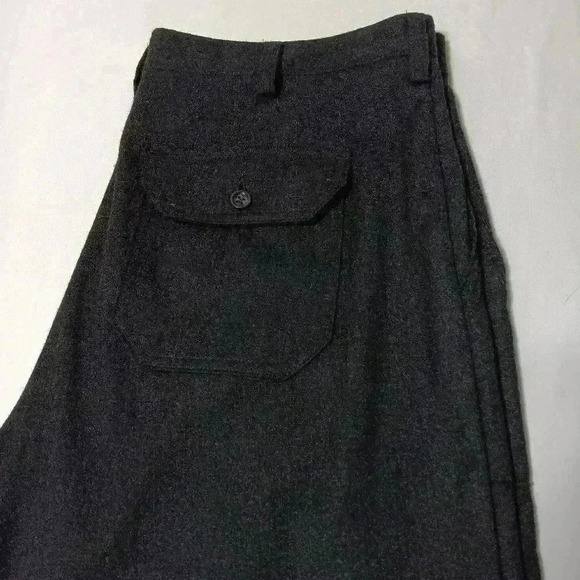 97% Wool Cargo Pants by Banana Republic. Men's size 36x32 - Picture 7 of 8